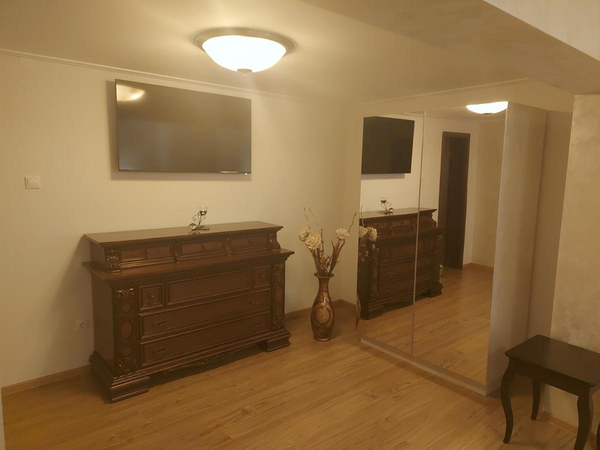 Casa Luca Hotel Moldova Noua Ngoại thất bức ảnh