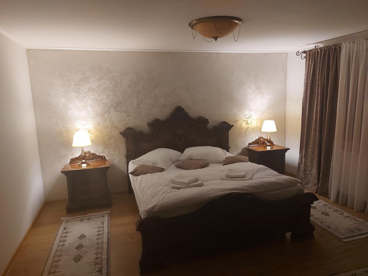 Casa Luca Hotel Moldova Noua Ngoại thất bức ảnh