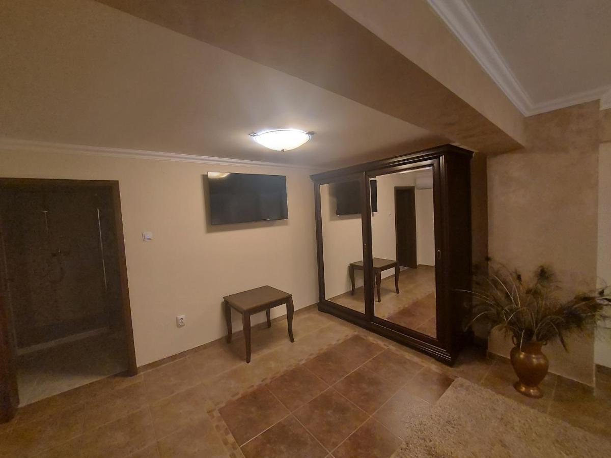 Casa Luca Hotel Moldova Noua Ngoại thất bức ảnh