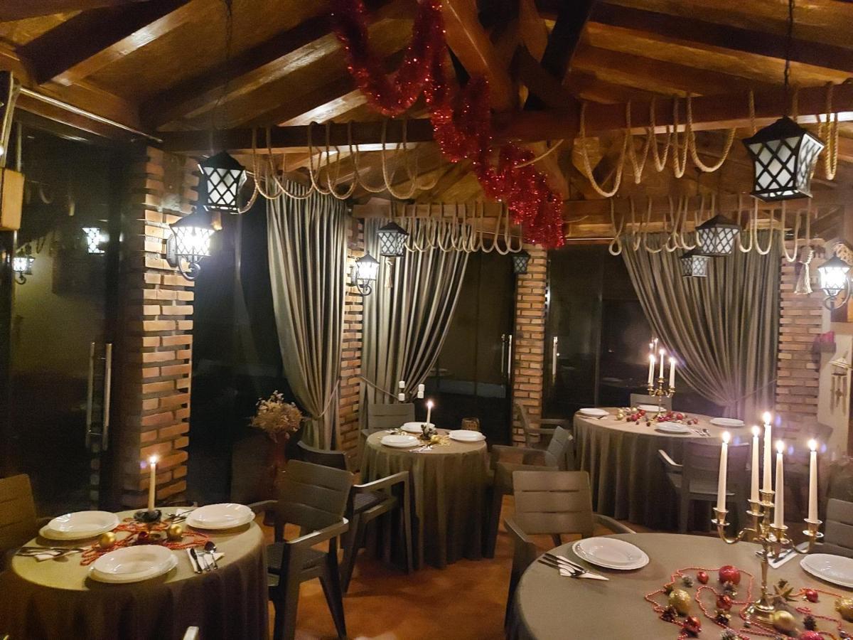 Casa Luca Hotel Moldova Noua Ngoại thất bức ảnh