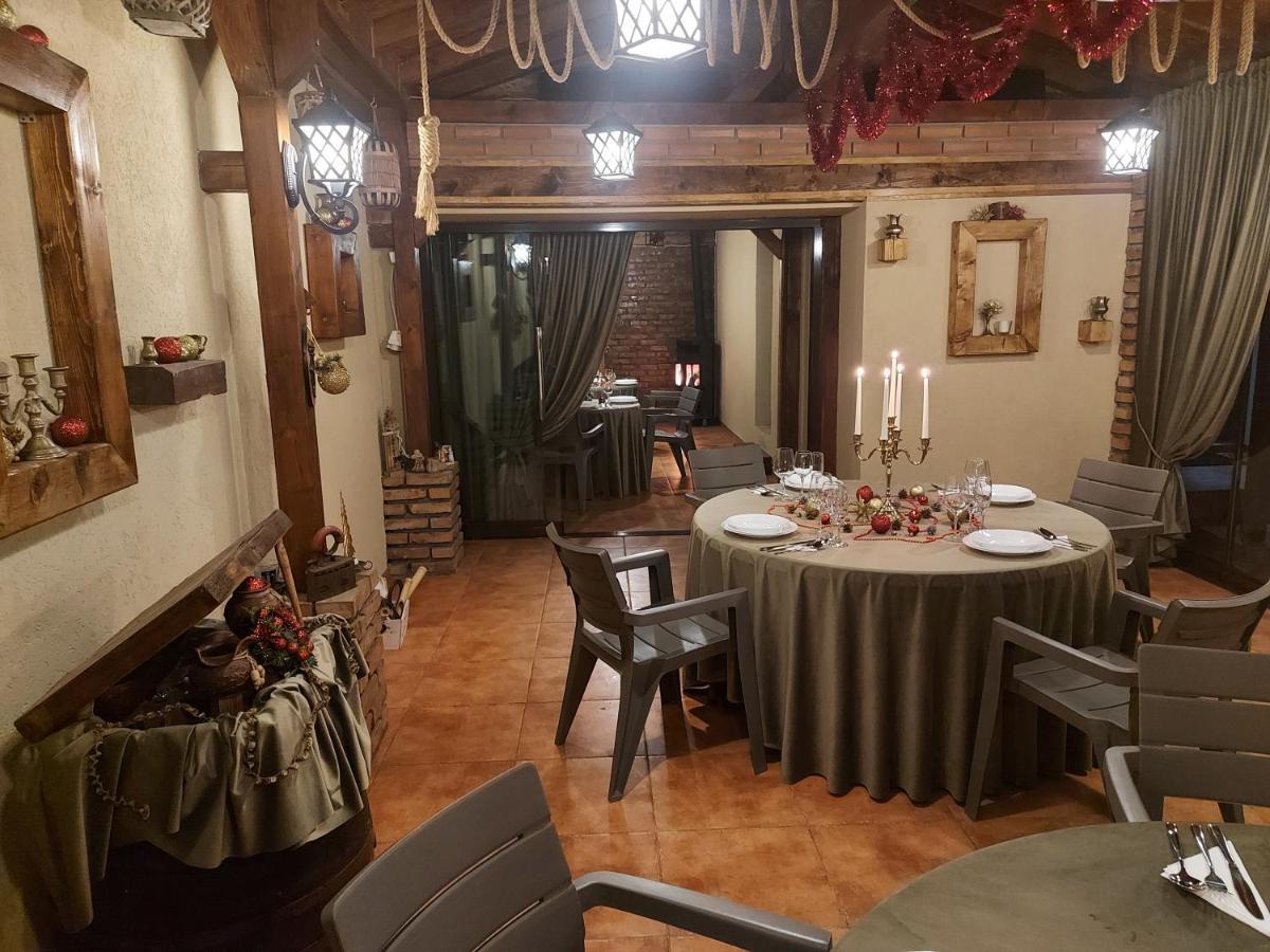 Casa Luca Hotel Moldova Noua Ngoại thất bức ảnh